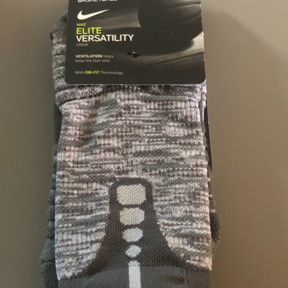 gray nike elite socks